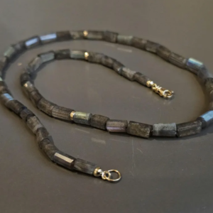 Labradoriet collier