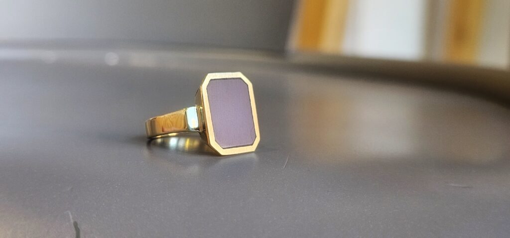 zegelring-lakensteen-14k-geelgoud-restauratie-arnhem